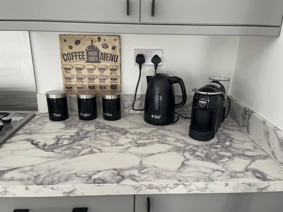 Luxury Accommodation. ウォラシー エクステリア 写真